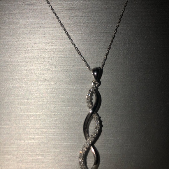 Diamond necklace - Picture 3 of 4
